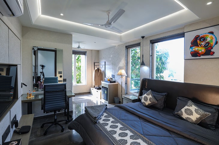 Best Accommodation in Jasola Delhi - KRYC Luxury Living